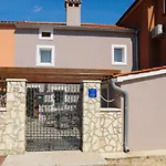 House Margerita
